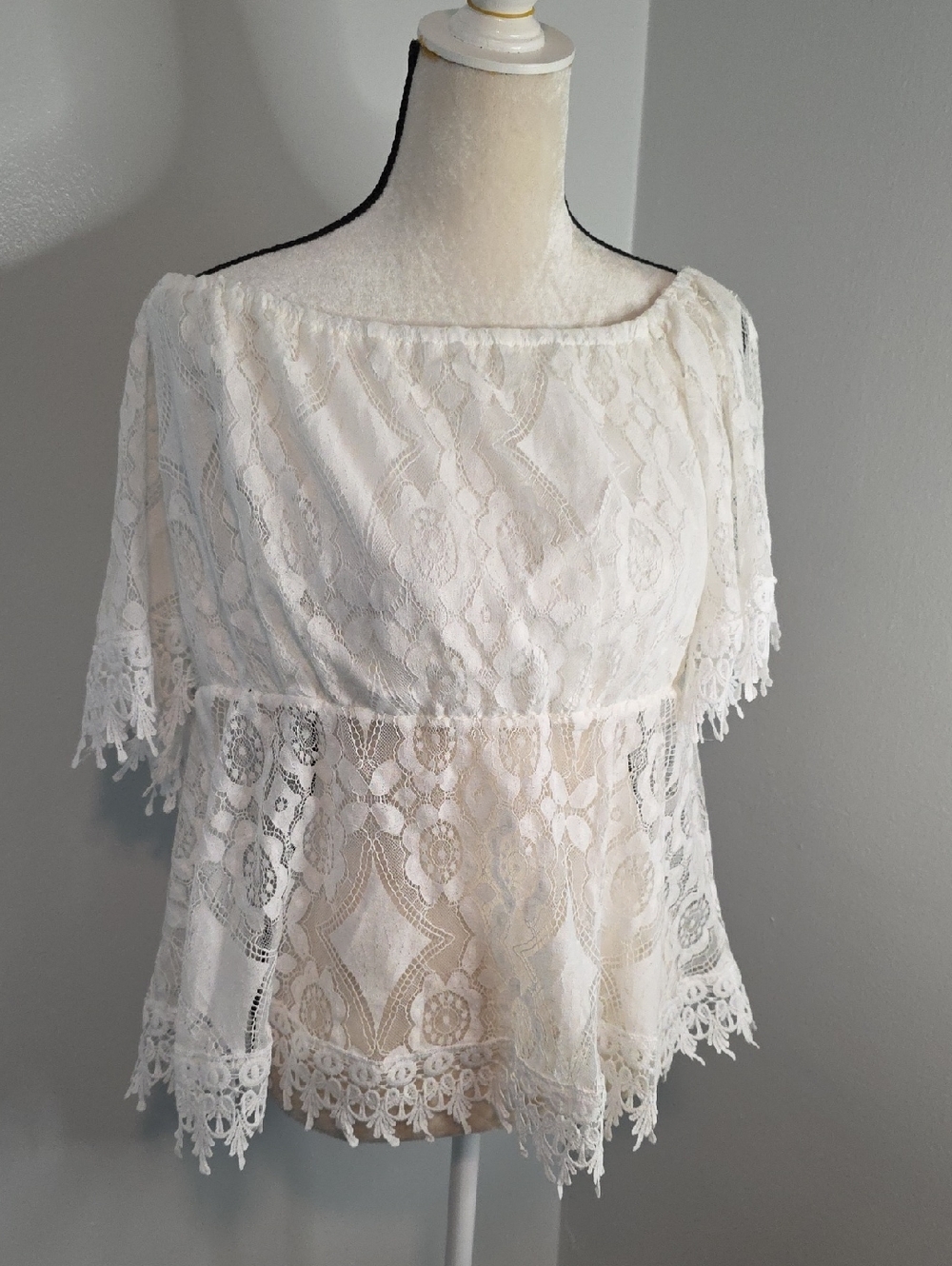 SHEIN White Lace Bardot Peplum Blouse / 1X